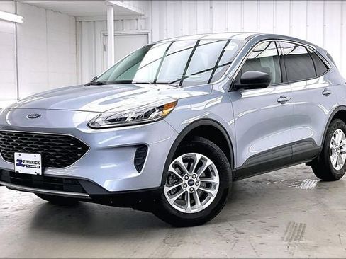 Used 2022 Ford Escape SE w/ Cold Weather Package AWD/4WD image 2