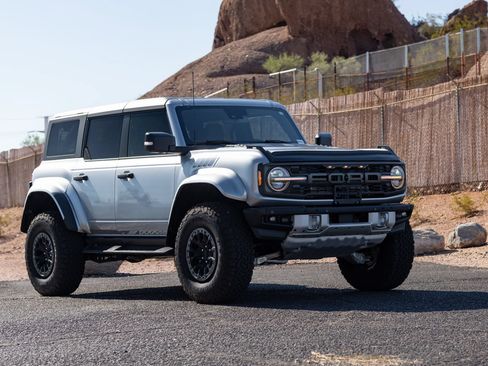 Used 2024 Ford Bronco Raptor AWD/4WD image 14