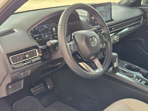 Used 2025 Honda Civic Sport Touring image 13