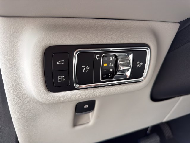 New 2026 Lincoln Nautilus Premier w/ Equipment Group 102A AWD/4WD image 21