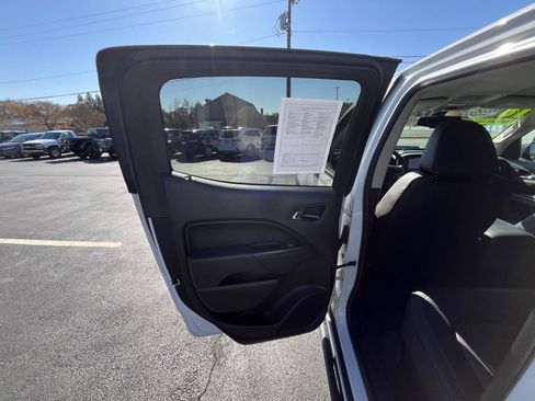 Used 2018 Chevrolet Colorado ZR2 w/ LPO, Premium Interior Package image 17