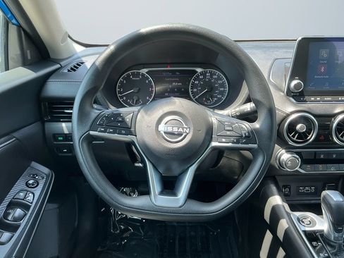 Used 2024 Nissan Sentra SV FWD image 13
