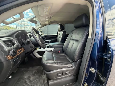 Used 2016 Nissan Titan SL AWD/4WD image 21