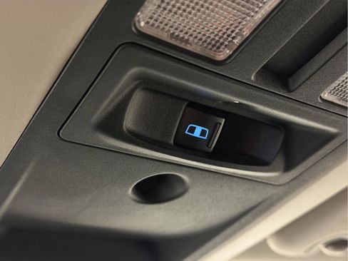 Used 2017 RAM 2500 SLT image 38