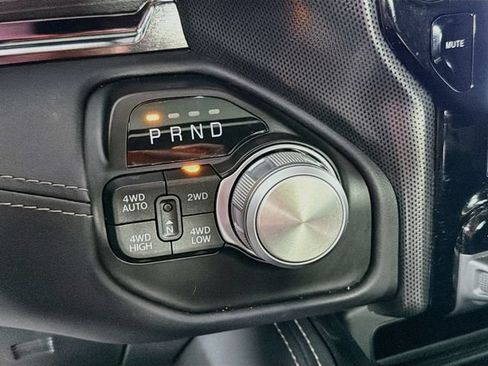Used 2023 RAM 1500 Limited AWD/4WD image 17