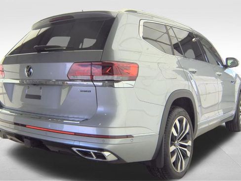 Used 2023 Volkswagen Atlas SEL Premium AWD/4WD image 4