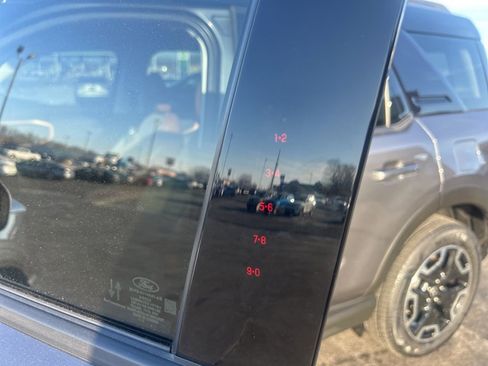 Used 2021 Ford Bronco Sport Outer Banks image 10