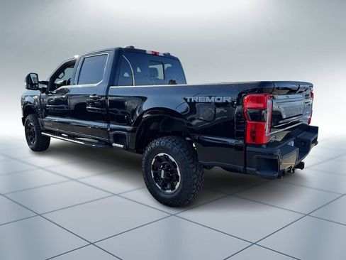 New 2025 Ford F250 Platinum w/ Tremor Off-Road Package image 4