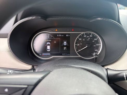 Certified 2020 Nissan Versa SV FWD image 8