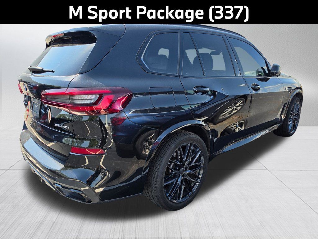 Used 2022 BMW X5 xDrive40i w/ M Sport Package AWD/4WD image 4