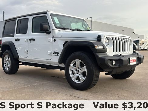Used 2022 Jeep Wrangler Unlimited Sport image 2