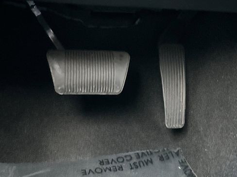 Used 2023 Dodge Challenger SXT w/ Blacktop Package image 42