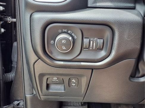 Used 2025 RAM 1500 Laramie w/ Laramie Southwest Edition AWD/4WD image 16