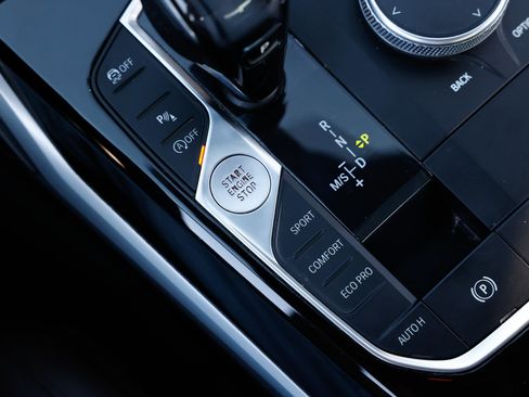 Used 2019 BMW 330i Sedan w/ Premium Package image 46