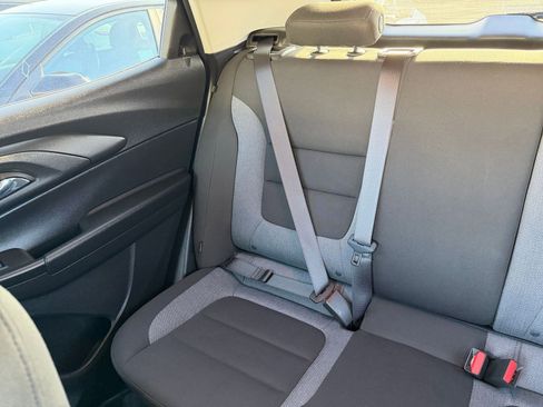 Used 2025 Chevrolet TrailBlazer LT image 37