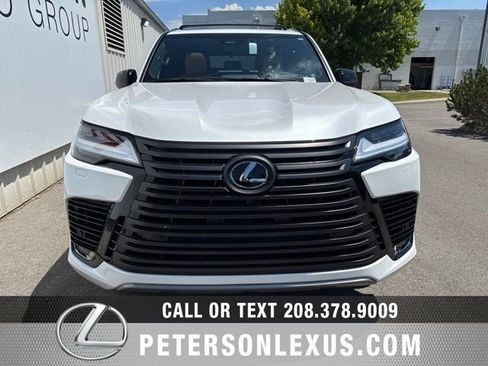 New 2026 Lexus LX 600 4WD w/ Luxury Package image 9
