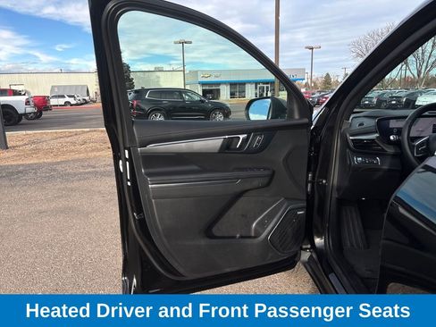 Used 2025 Buick Enclave Preferred image 11