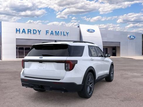New 2026 Ford Explorer ST-Line w/ ST-Line Street Pack RWD image 8
