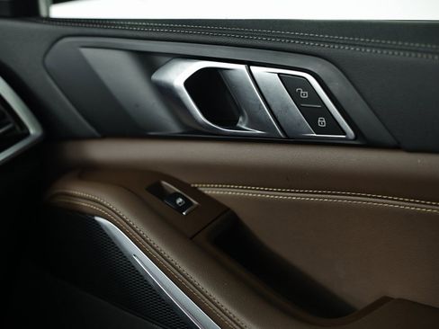 Used 2023 BMW X5 M50i w/ Climate Comfort Package image 42