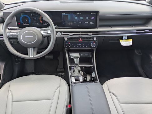 Certified 2026 Hyundai Santa Cruz SEL FWD image 11