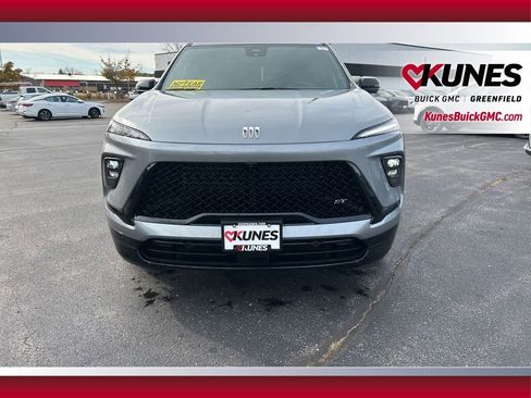 New 2026 Buick Enclave Sport Touring w/ LPO, Floor Liner Package image 9