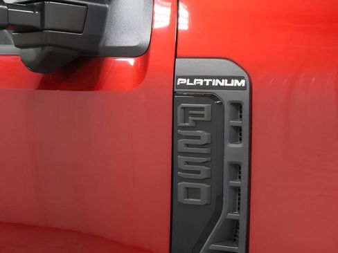 Used 2025 Ford F250 Platinum AWD/4WD image 25