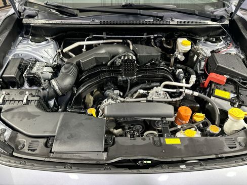 Used 2022 Subaru Crosstrek 2.5i Sport w/ Moonroof Package image 39