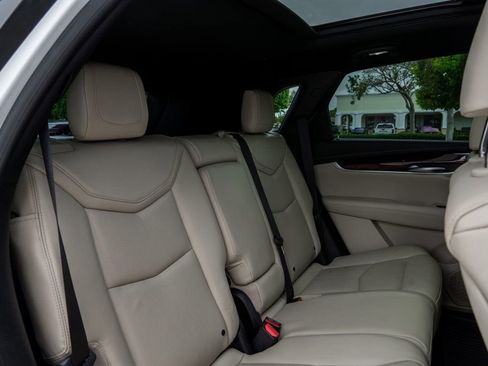 Used 2018 Cadillac XT5 Premium Luxury image 28