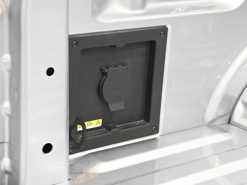 Certified 2023 Ford F150 Lariat w/ Equipment Group 502A High image 11