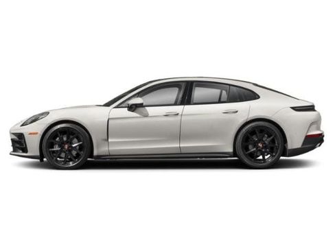 Used 2024 Porsche Panamera w/ Premium Package RWD image 3