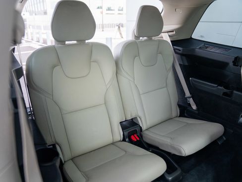 Used 2021 Volvo XC90 T6 Inscription w/ Advanced Package image 24