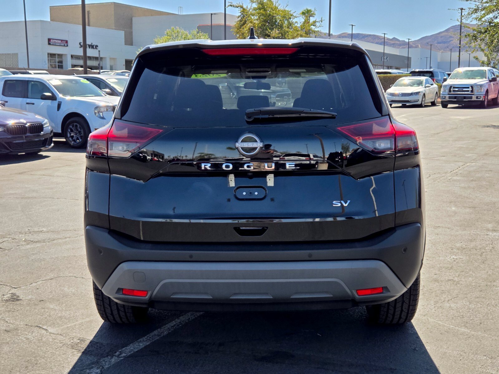 Used 2023 Nissan Rogue SV FWD image 5