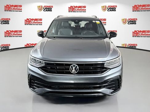 Used 2022 Volkswagen Tiguan SE R-Line FWD image 11
