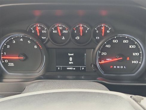 Used 2019 Chevrolet Silverado 1500 Custom w/ Custom Value Package RWD image 12