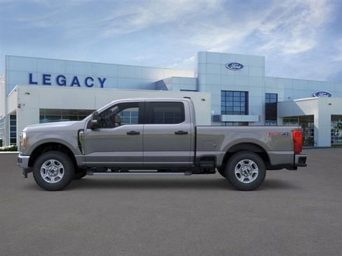 New 2026 Ford F250 XLT AWD/4WD image 3