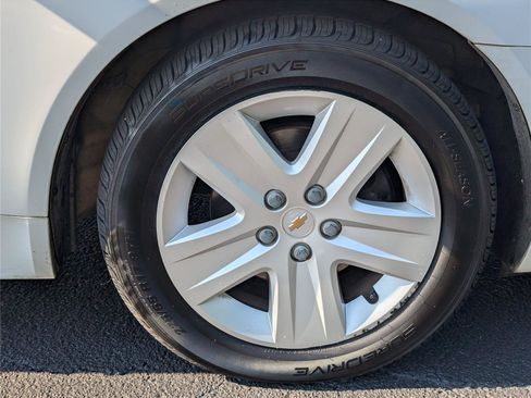 Used 2011 Chevrolet Impala LS FWD image 38