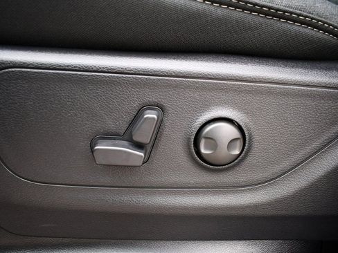 New 2026 RAM 1500 Big Horn AWD/4WD image 24