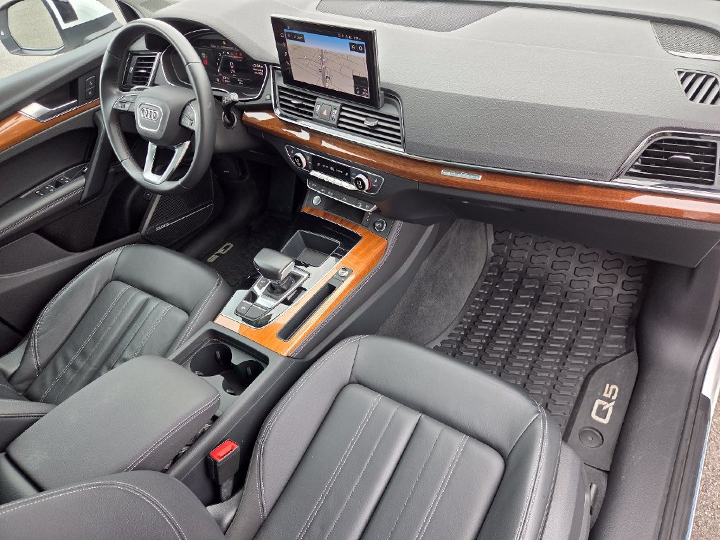 Used 2023 Audi Q5 2.0T Premium Plus w/ Premium Plus Package AWD/4WD image 28
