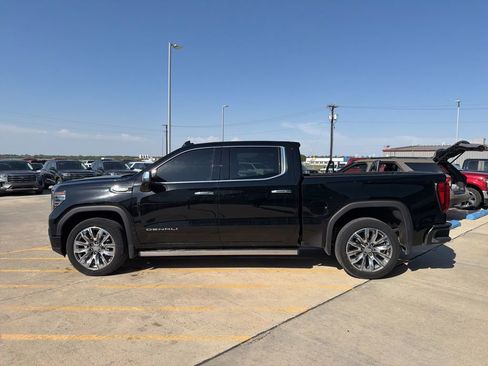 Used 2023 GMC Sierra 1500 Denali w/ Denali Reserve Package AWD/4WD image 4