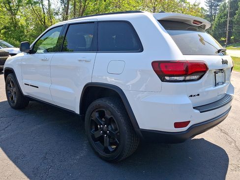 Used 2021 Jeep Grand Cherokee Freedom Edition AWD/4WD image 4