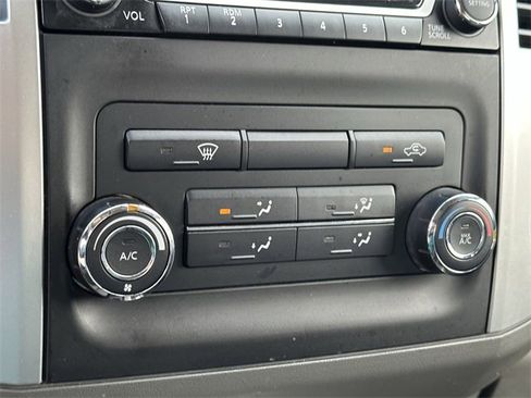 Used 2018 Nissan Frontier SV image 19