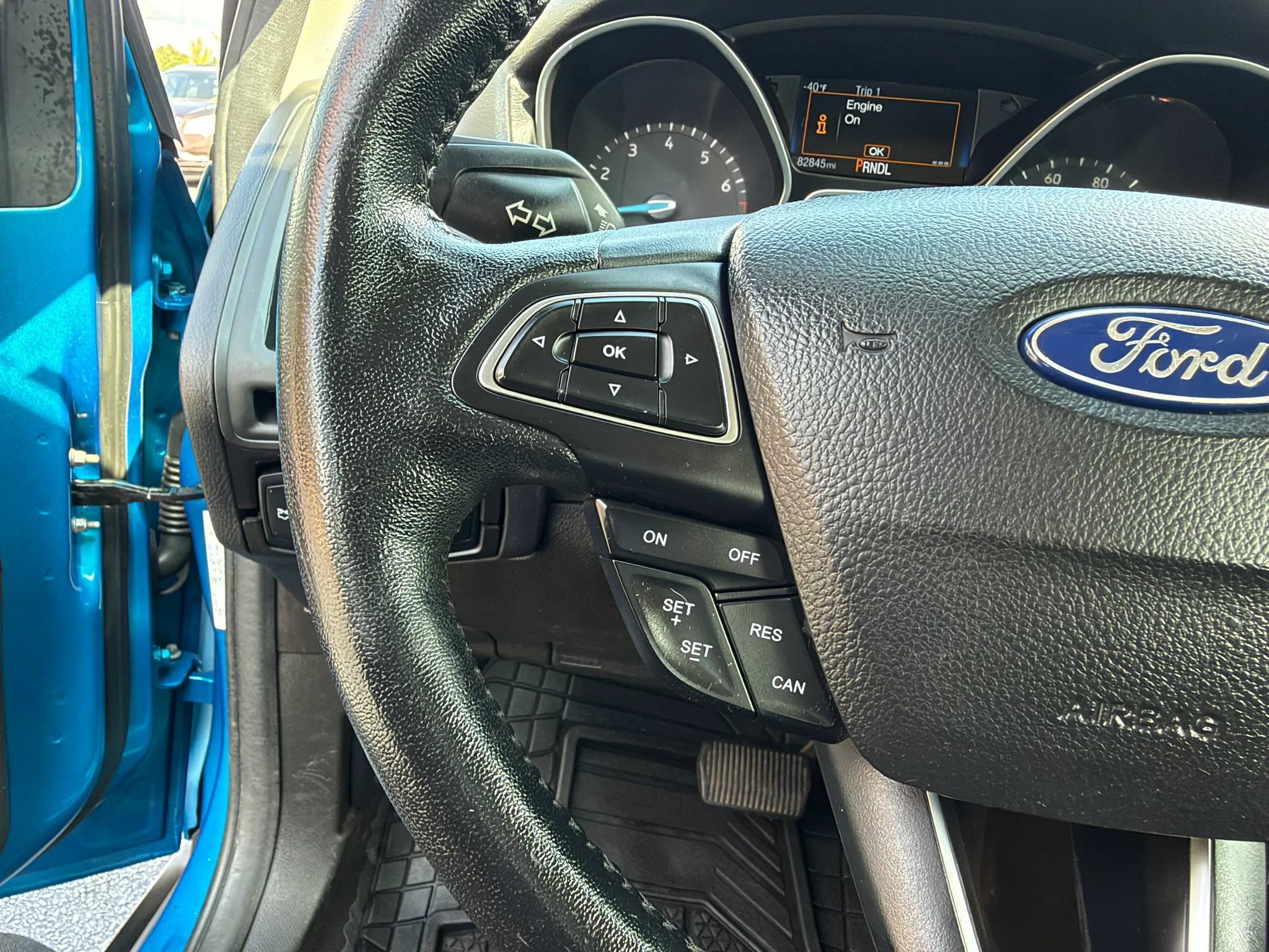 Used 2016 Ford Focus SE w/ SE Cold Weather Package FWD image 12