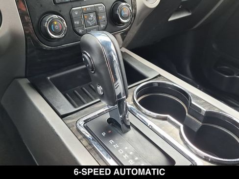 Used 2016 Ford Expedition EL Limited w/ Equipment Group 301A AWD/4WD image 8