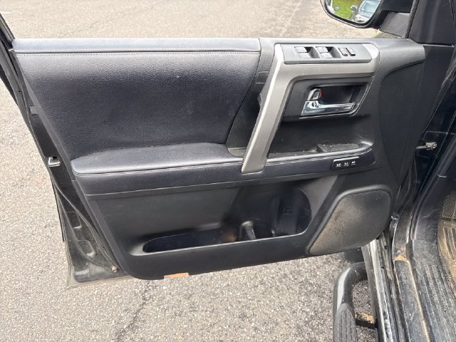 Used 2018 Toyota 4Runner Limited AWD/4WD image 18