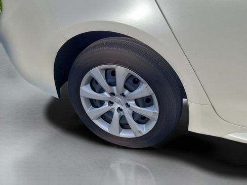 Used 2023 Toyota Corolla LE FWD image 19