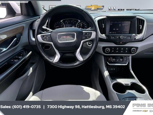 Used 2020 GMC Terrain SLE FWD image 5