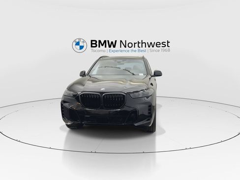 New 2026 BMW X5 xDrive40i w/ M Sport Package AWD/4WD image 8