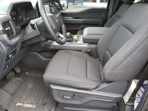 Used 2025 Ford F150 XLT w/ Equipment Group 302A MID AWD/4WD image 13