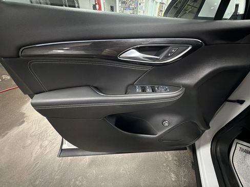 Used 2023 Buick Envision Preferred image 21