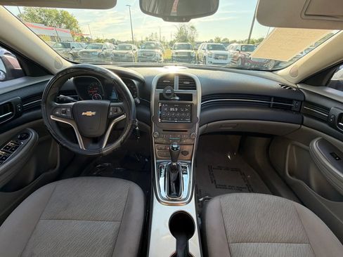 Used 2013 Chevrolet Malibu LS w/ Protection Package FWD image 12